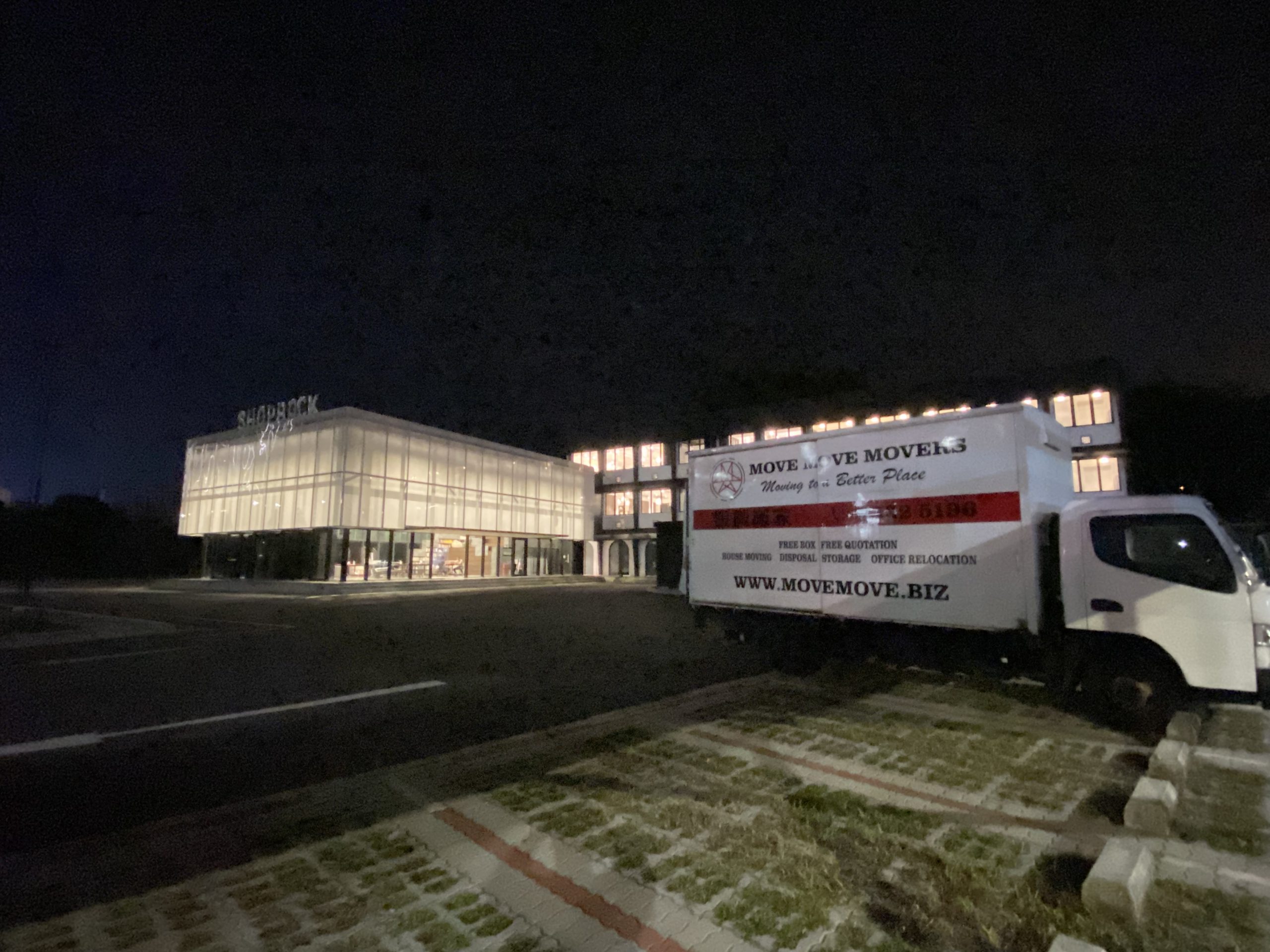 Move Move Movers conducting night commercial relocation for ShopBack Singapore